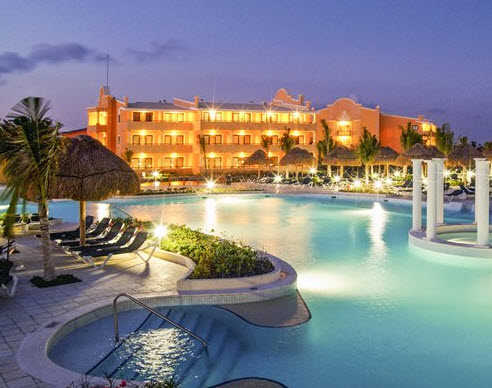 Grand Palladium Colonial Resort and Spa