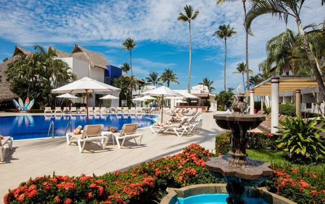 Crown Paradise Club Puerto Vallarta - All Inclusive Resorts To Puerto Vallarta