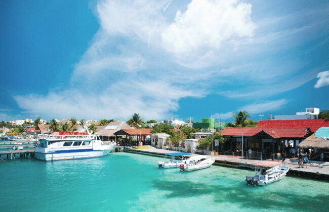 Mexico Tourist Destination - Mujeres Island