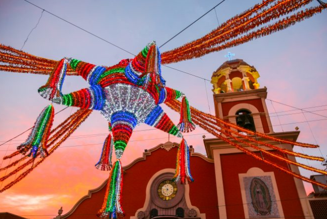 Christmas in Mexico Piñata