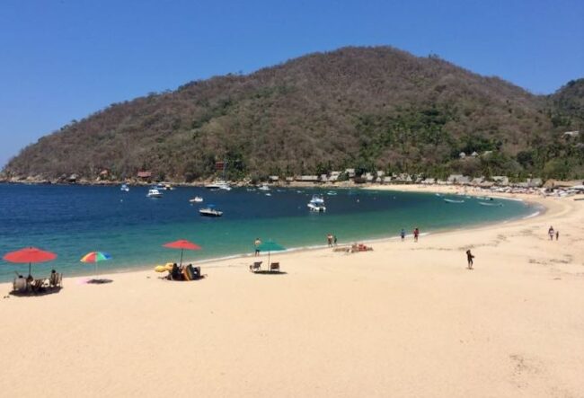 Best Things to Do in Mexico in March - Relax on the Beaches
