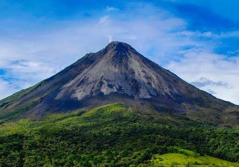 Arenal Volcano hiking guide