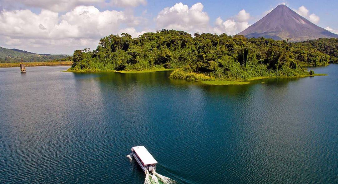 Lake Arenal SUP tours Costarica